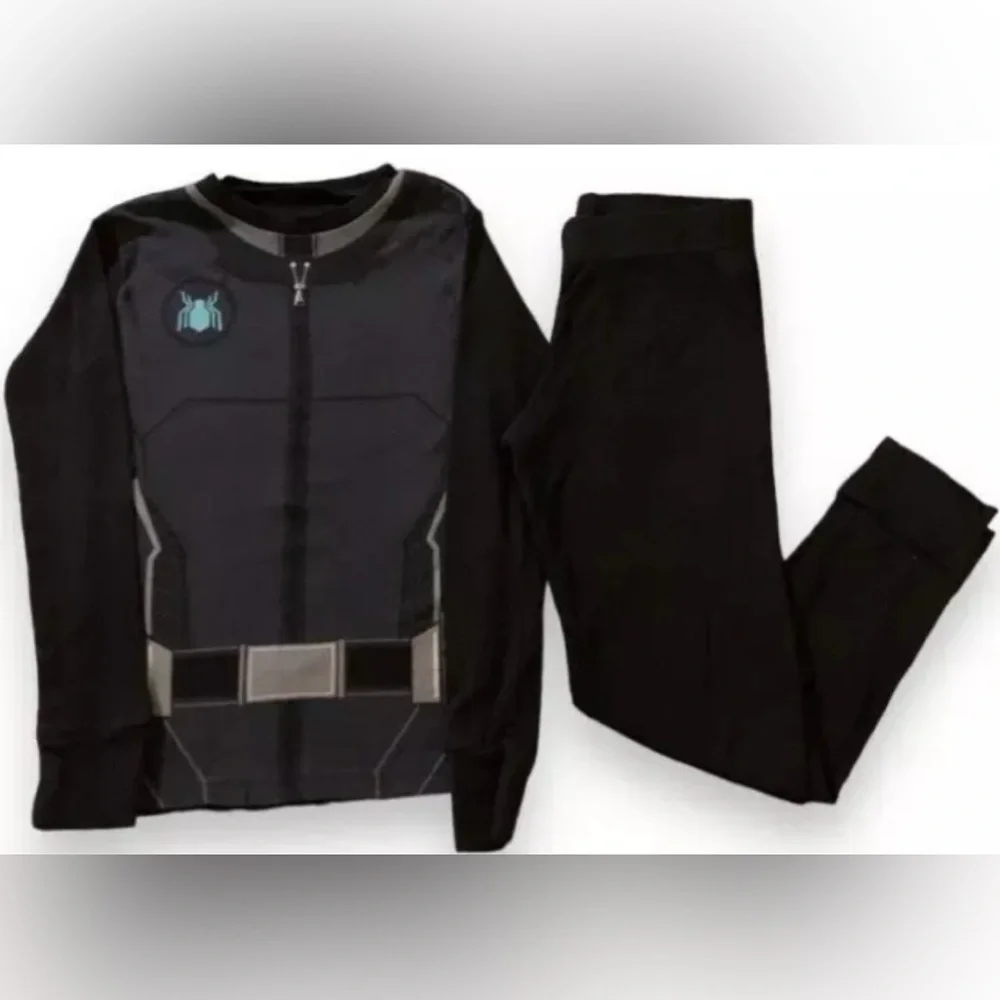 BUNDLES for children size 6-7years, includes flip flops, Spider Man pajama - Picture 2 of 3